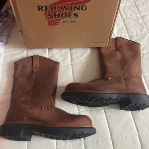 Red Wing Safety Toe MADE IN USA 11-inch Waterproof Safety Toe Pull-On Boot 8.5D